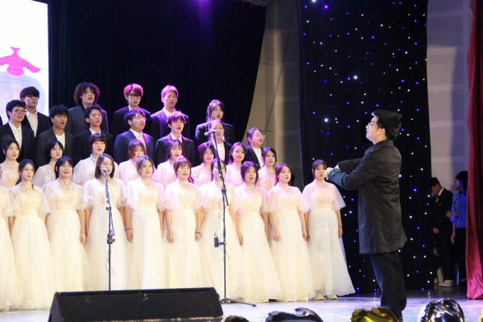 1734069268115391.jpg 大艺团《追寻》1.jpg