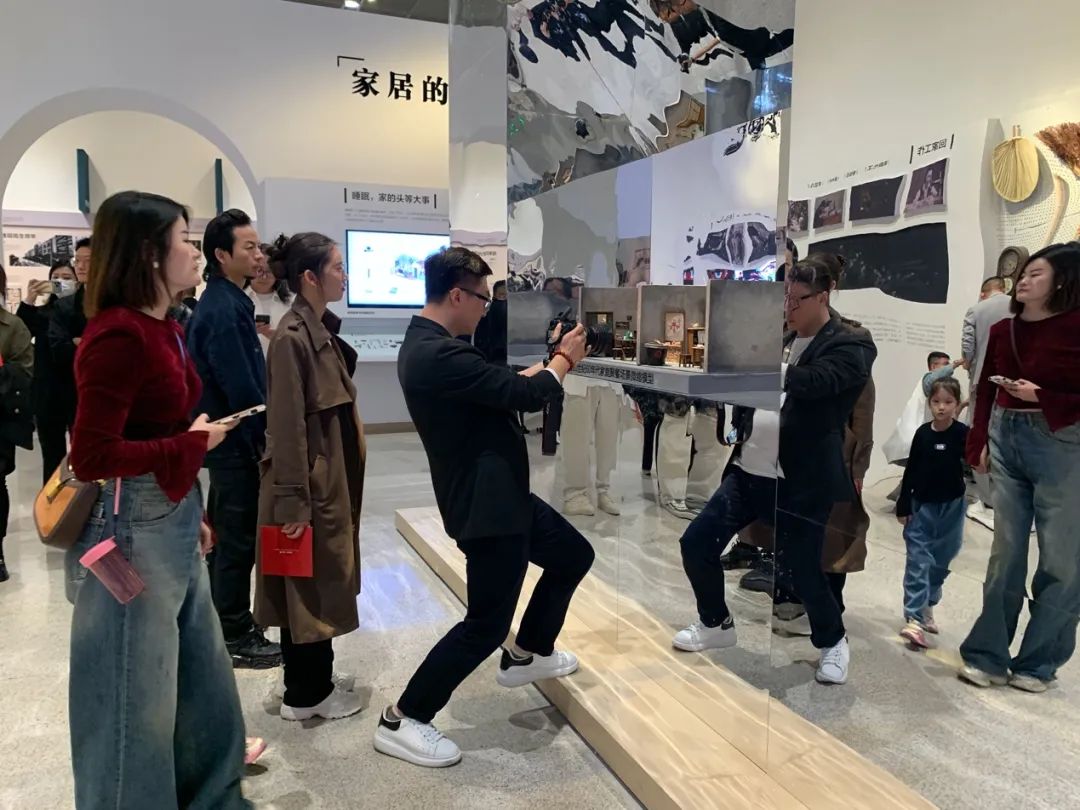 1699516461818777.jpg 1699516461818777.jpg